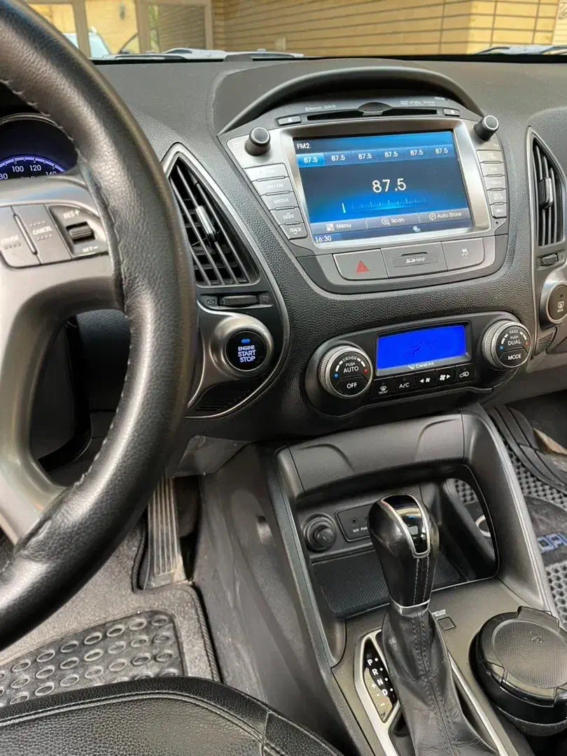 توسان ۲۰۱۴|خودرو سواری و وانت|آباده, |دیوار