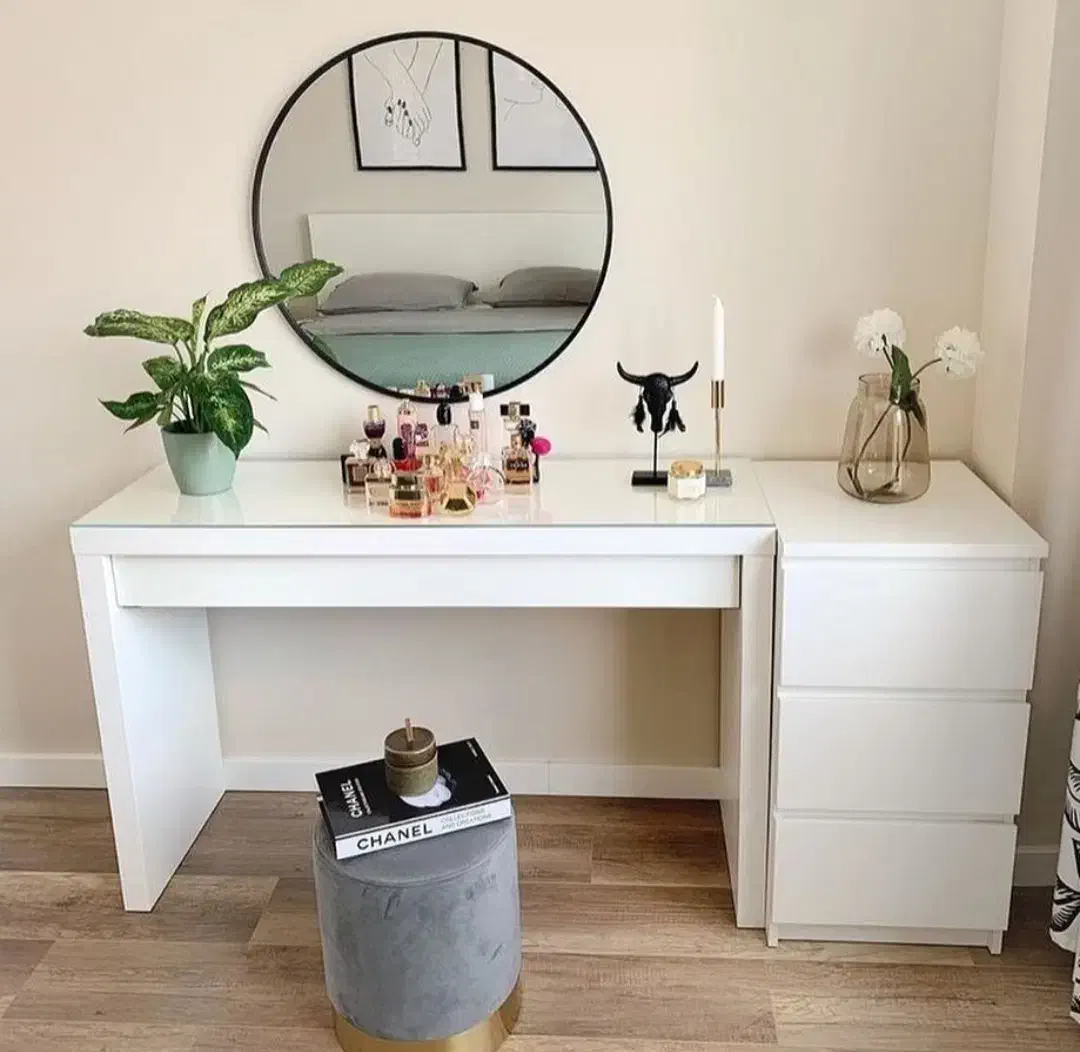 ست تخت خواب و میزدراور دخترانه مینیمال کد94|تخت و سرویس خواب|همدان, |دیوار