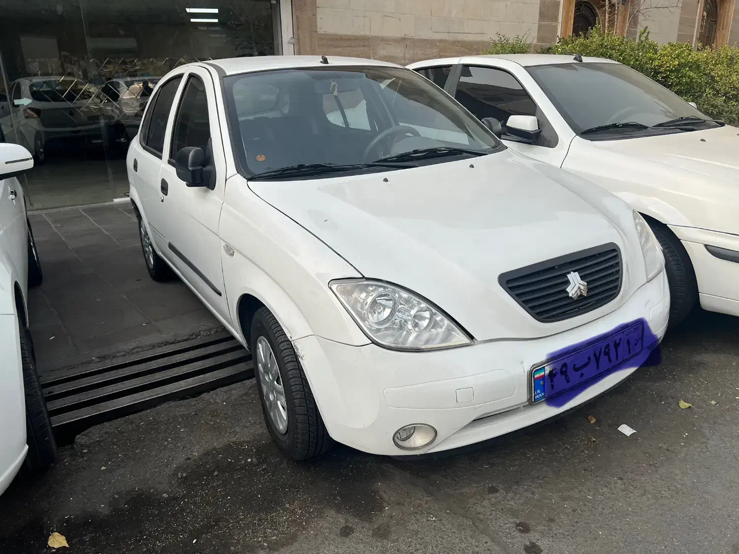 تیبا۲سفید سه لکه رنگ مدل ۱۳۹۵|خودرو سواری و وانت|تهران, علم و صنعت|دیوار