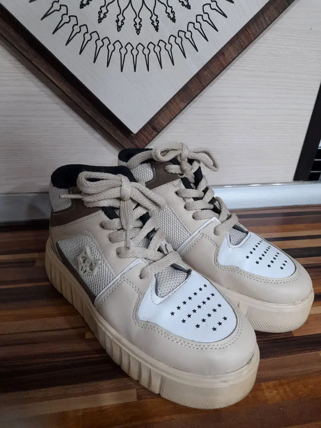 کتانی پسرانه|کیف، کفش، کمربند|رودسر, |دیوار