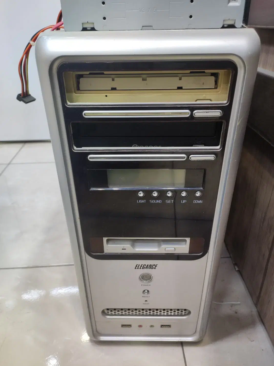 سیستم خانگی تمیز|رایانه رومیزی|اصفهان, پوریای ولی|دیوار