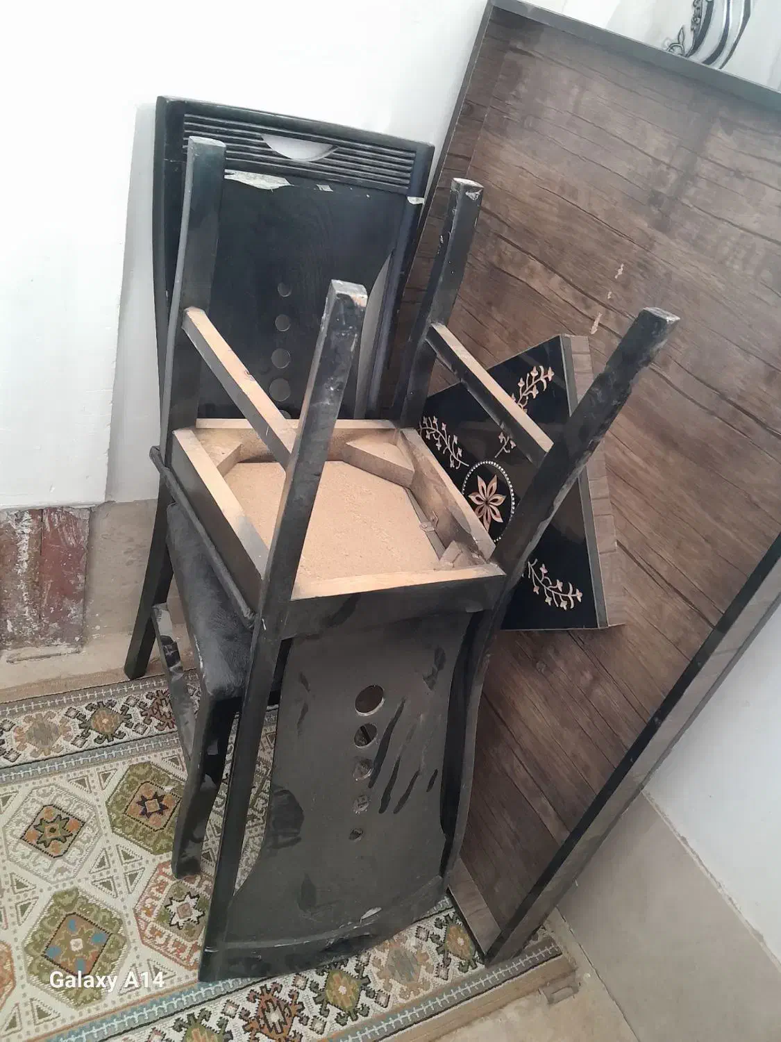 میز غذا خوری ۴ نفره رباط کریم|میز و صندلی غذاخوری|رباط‌کریم, رباط‌کریم|دیوار