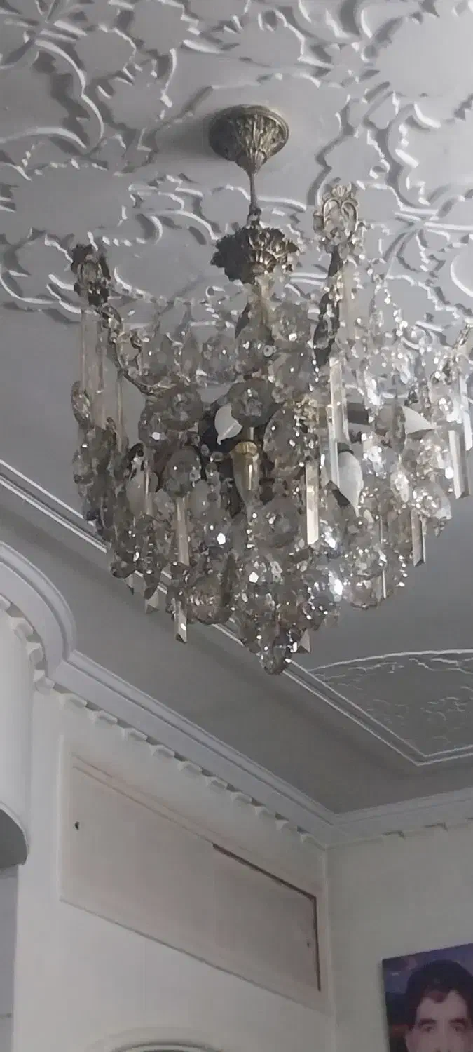 لوستر در حد نو مدل کریستالی|لوستر و چراغ آویز|اصفهان, باتون|دیوار