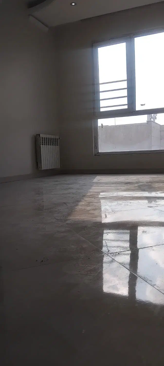 ۱۲۰ متر ، دو خوابه ، فول امکانات ، عادل و زرین