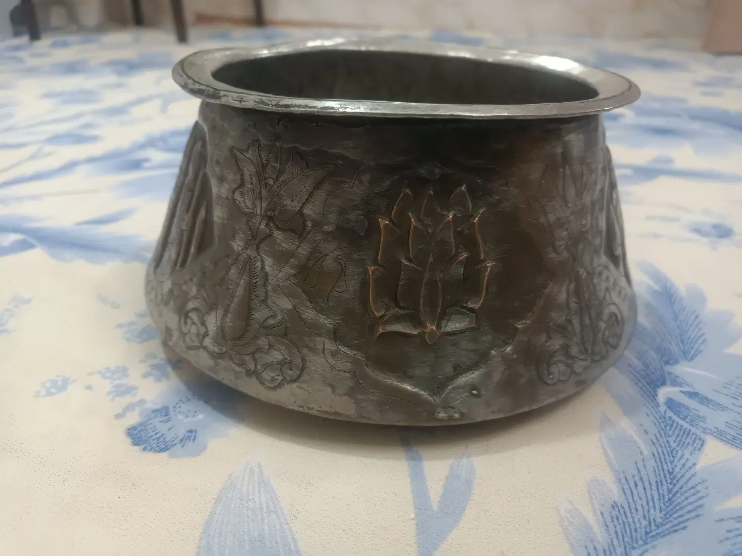 سماور ذغالی سنگین جنس خوب ورق عالی استفاده نشده|صنایع دستی و سایر لوازم تزئینی|تهران, هرندی|دیوار