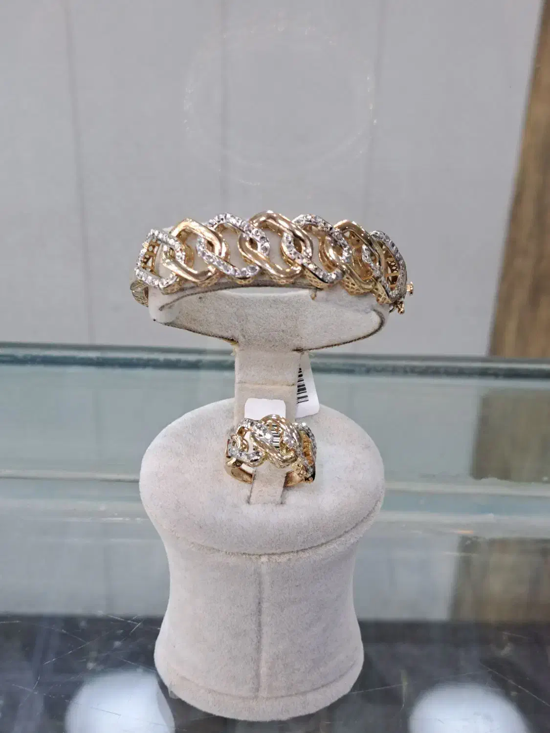 دستبند النگویی و انگشتر بهار|جواهرات|قم, نیروگاه|دیوار