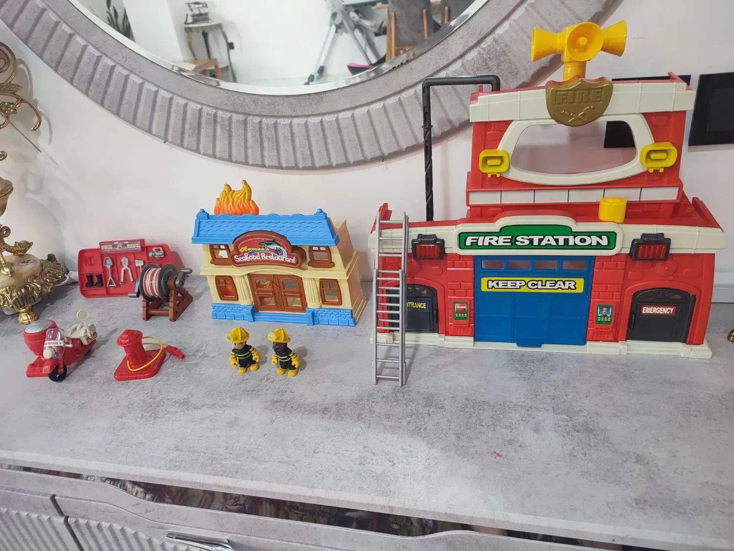 مجموعه آتش نشانی ،مخصوص دکور|مجسمه، تندیس، ماکت|بندر کنگان, |دیوار