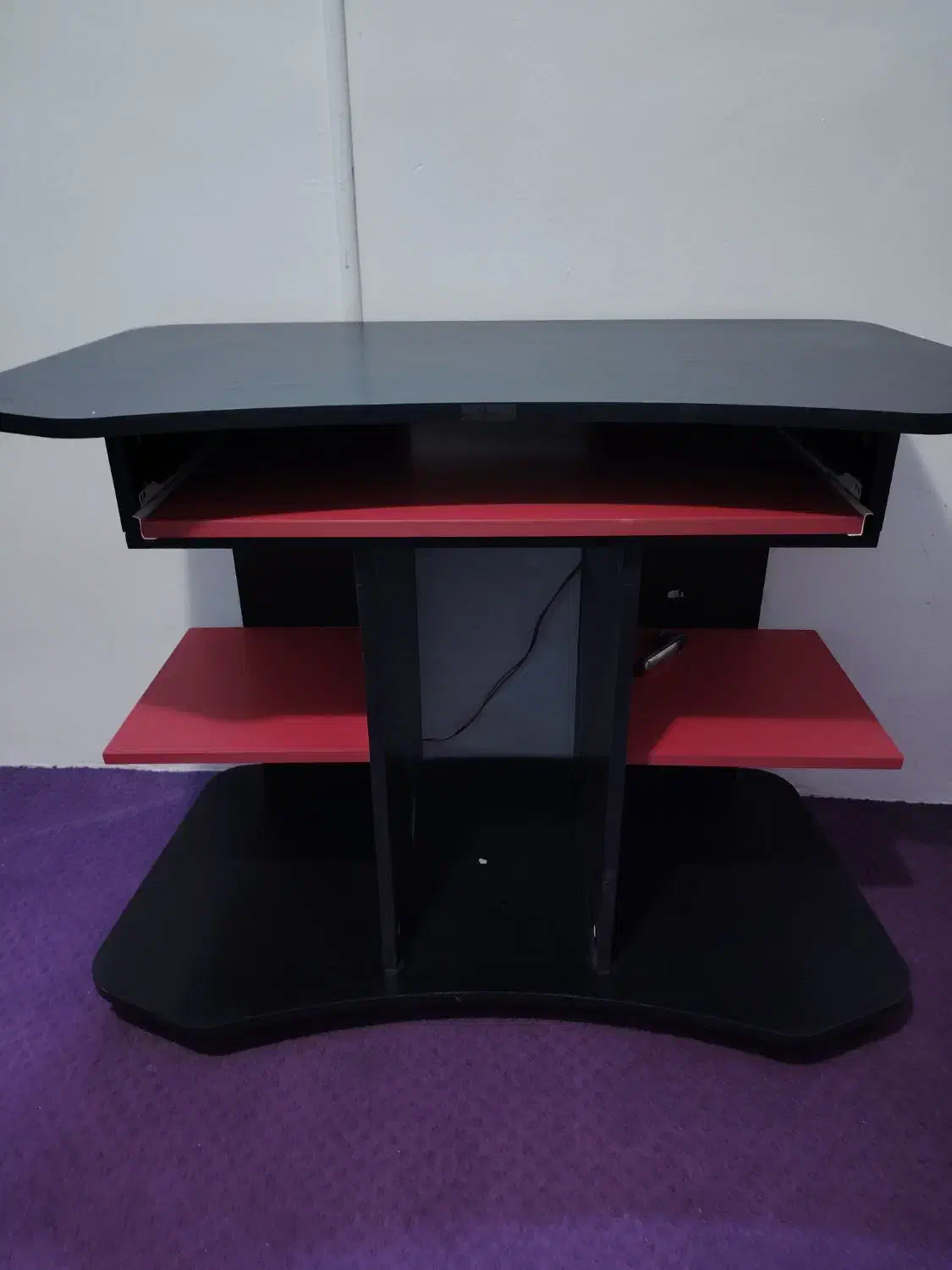 میز کامپیوتر|میز تحریر و کامپیوتر|مشهد, تربیت (صدف)|دیوار