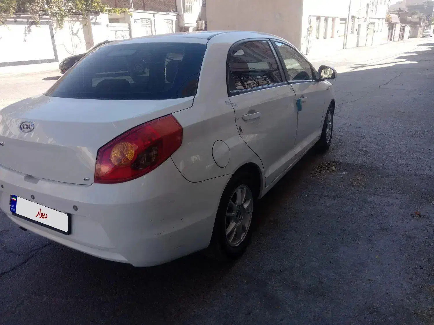 ام وی ام صندوق دار درحد|خودرو سواری و وانت|اراک, |دیوار