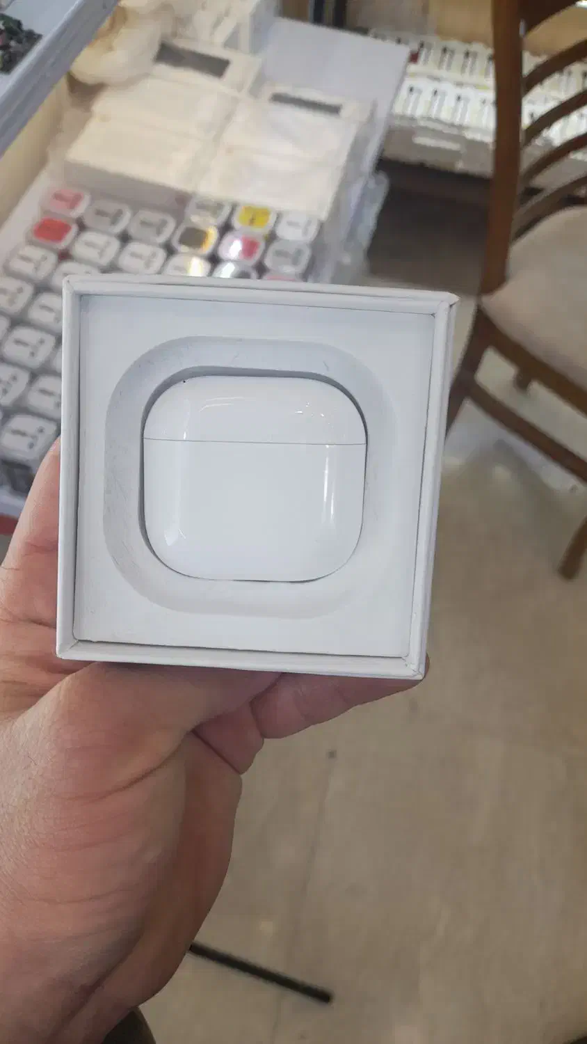 ایرپاد بادس 4ایفون|لوازم جانبی موبایل و تبلت|بروجرد, |دیوار