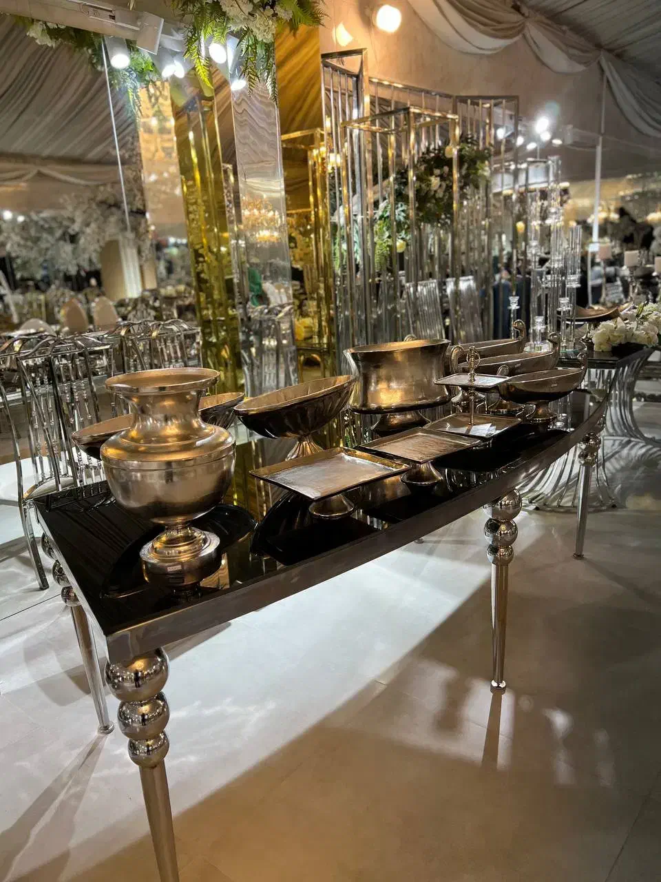 میز مدل رایان فلزی/تالاری/رستوران|عمده‌فروشی|اردستان, |دیوار