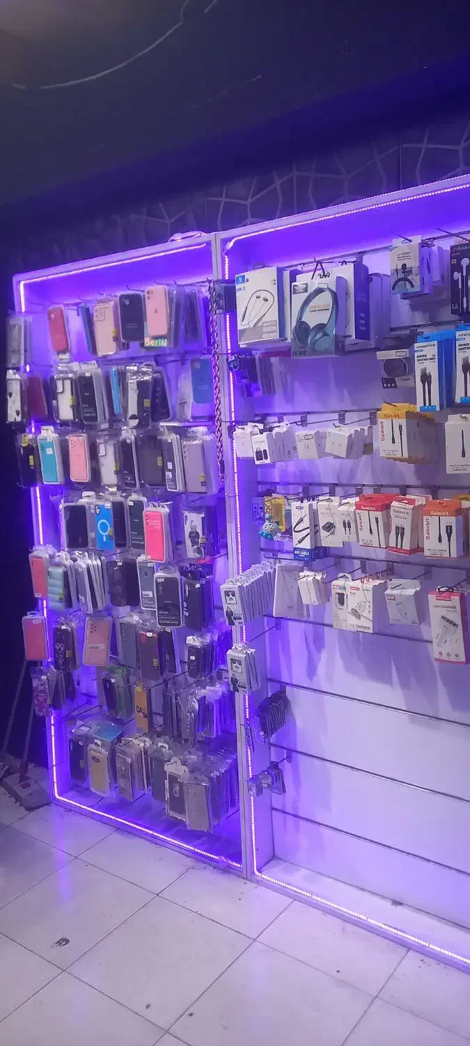 ویترین|فروشگاه و مغازه|رشت, منظریه|دیوار