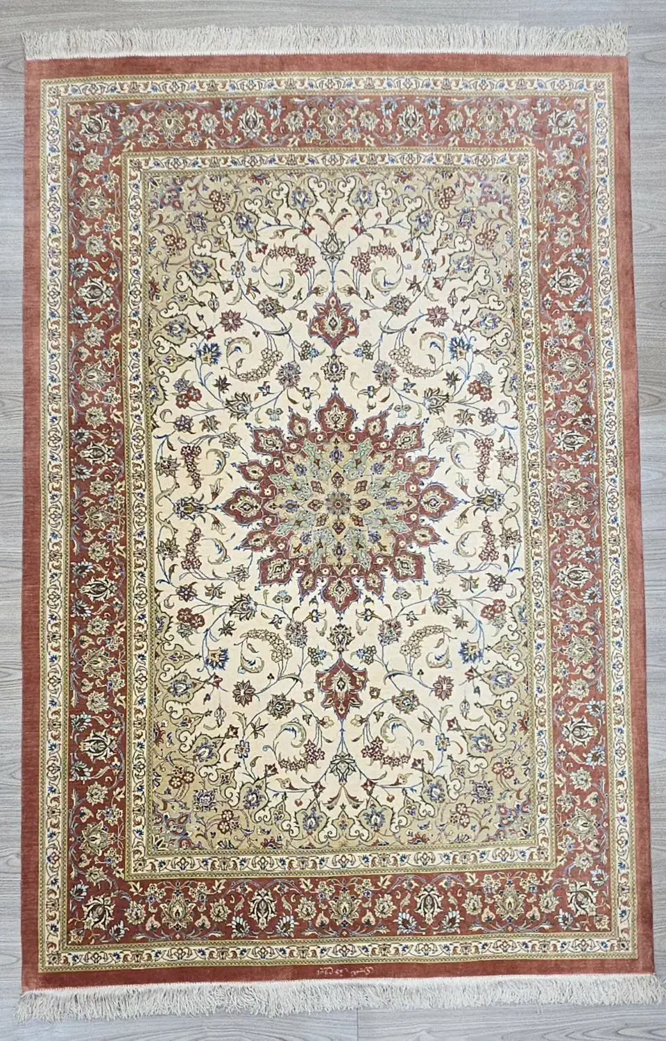 فرش تمام ابریشم دست بافت قم استاد نصیری|فرش|همدان, |دیوار