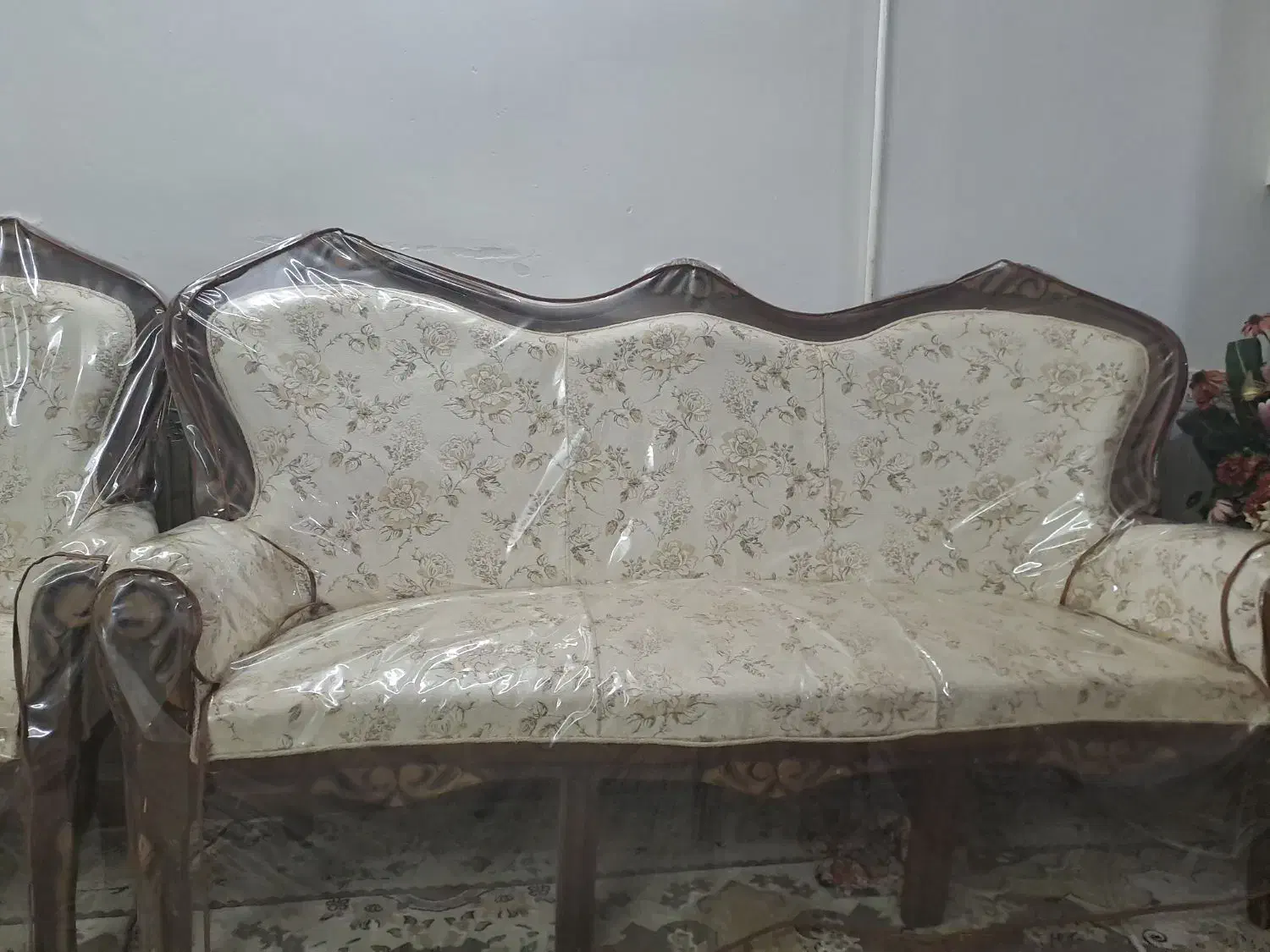 مبل سلطنتی ۹ نفره تمیز|مبلمان خانگی و میز عسلی|قوچان, |دیوار