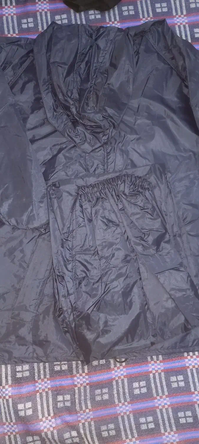 بادگیر|لباس|تربت‌حیدریه, شهرک ولیعصر|دیوار