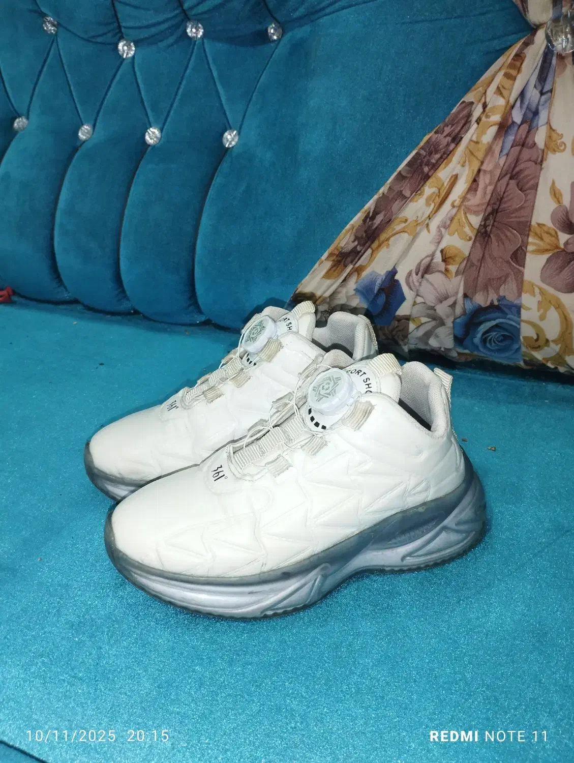 کتانی|کیف، کفش، کمربند|لنگرود, |دیوار