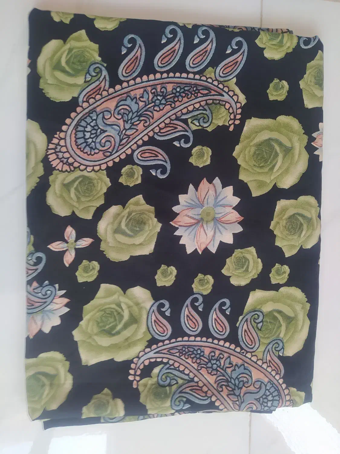 پارچه چادری|لباس|فردیس, فردیس|دیوار