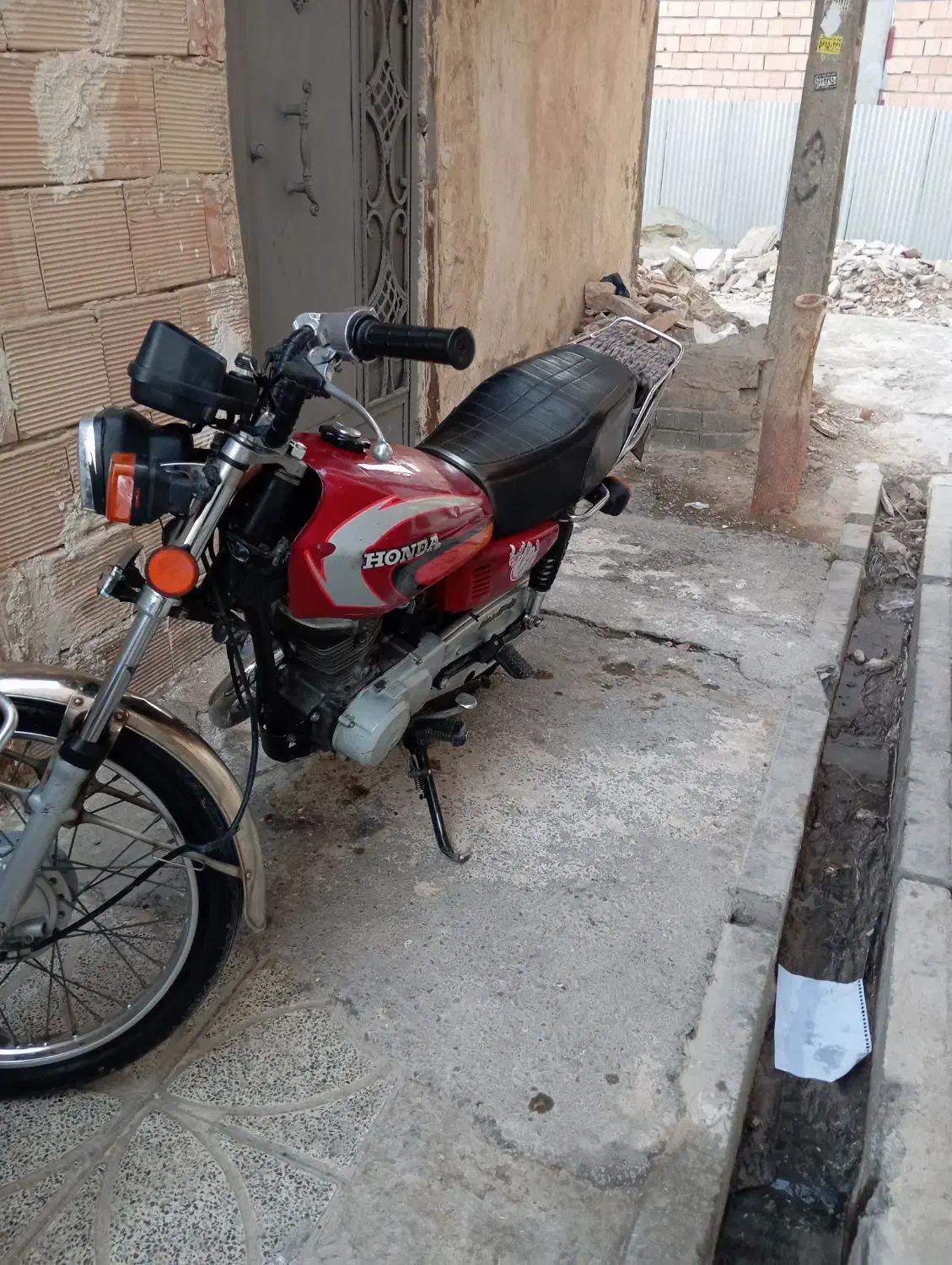 هندا 125|موتورسیکلت|اسلام‌شهر, شهرک امام حسین (میان آباد)|دیوار