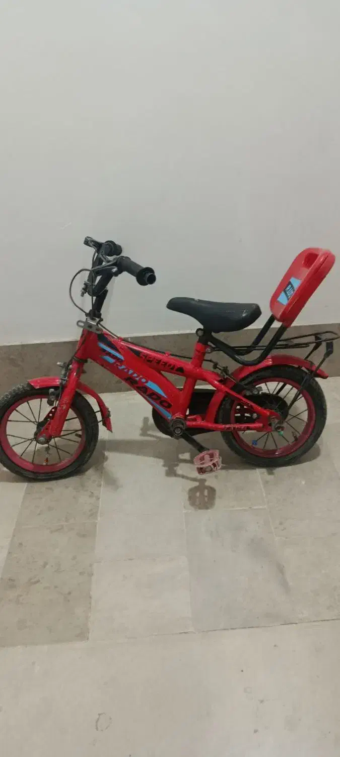 دوچرخه|دوچرخه، اسکیت، اسکوتر|آشخانه, |دیوار