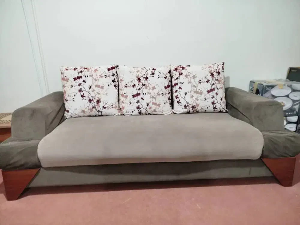 مبل نه نفره کارکرده فروشی|مبلمان خانگی و میز عسلی|کرج, شهرک نهال و بذر|دیوار