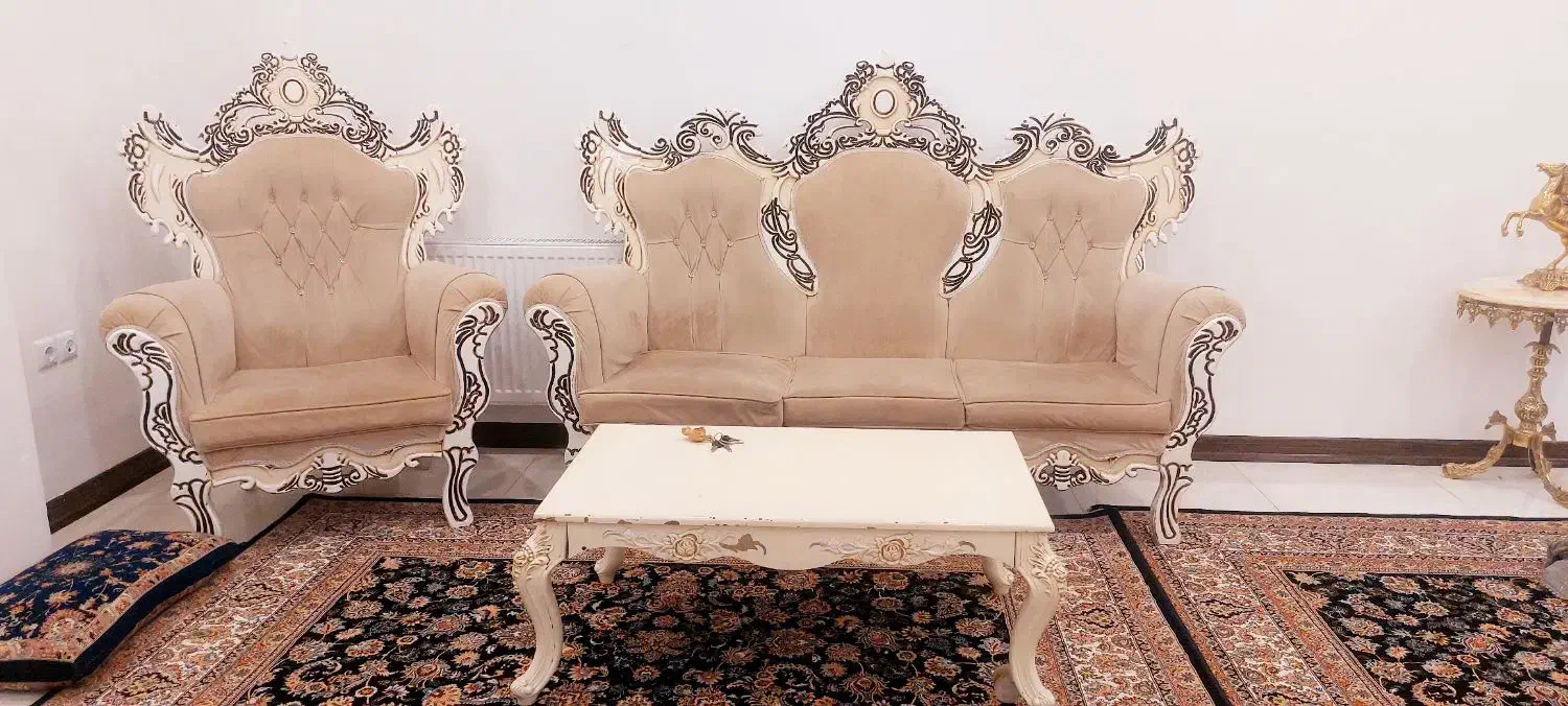 مبل هفت نفره همراه میز وعسلی|مبلمان خانگی و میز عسلی|اراک, |دیوار