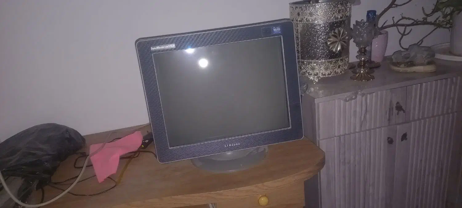 مانیتوردCRT|رایانه رومیزی|مشهد, بهمن|دیوار