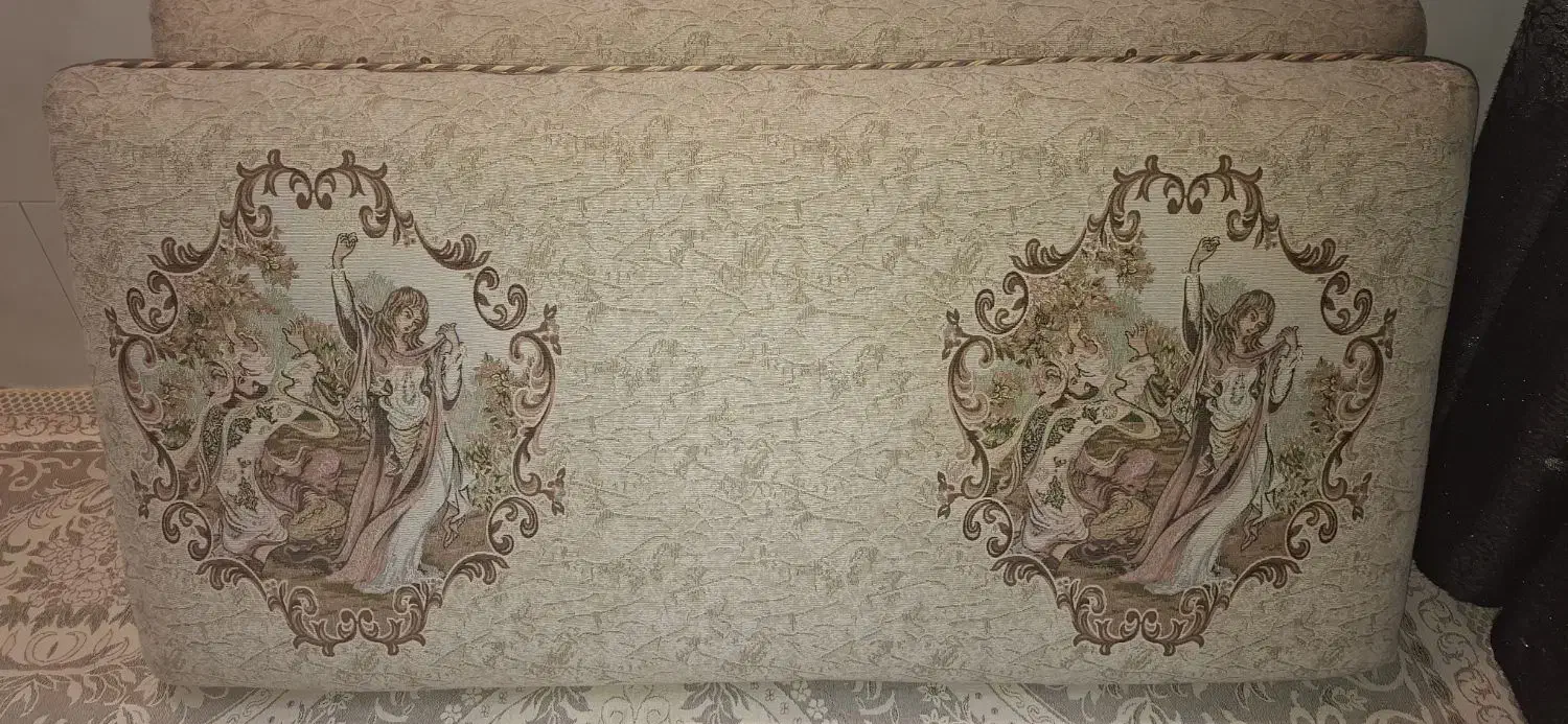 پشتی|پشتی|بروجرد, |دیوار