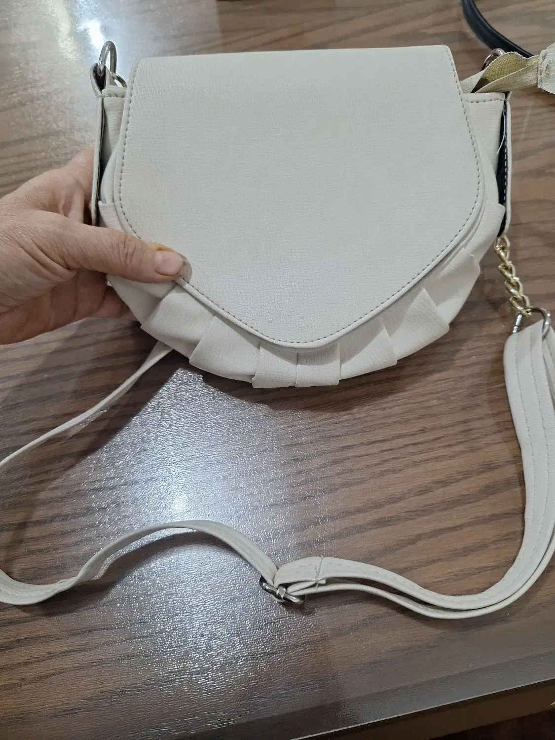 کیف|کیف، کفش، کمربند|ایلام, |دیوار