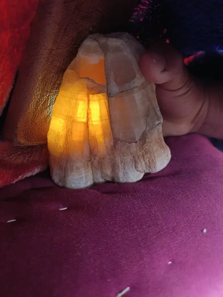 سنگ|کلکسیون اشیاء عتیقه|ساوه, |دیوار