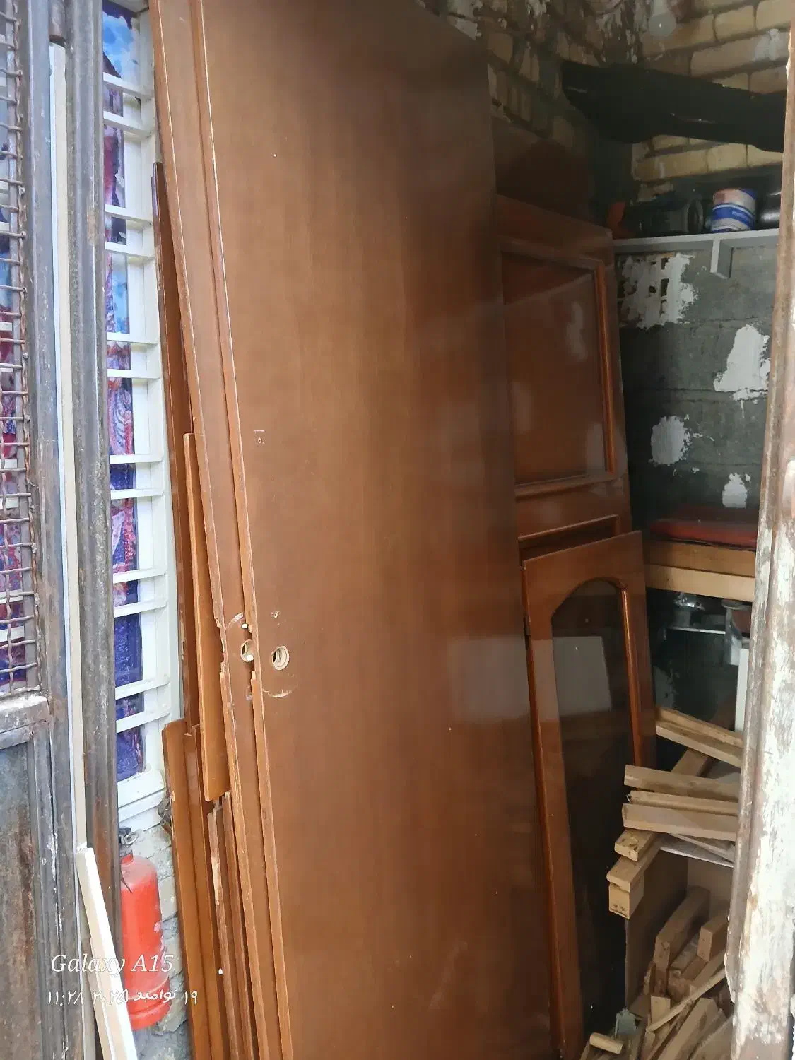 درب چوبی گردو|مصالح و تجهیزات ساختمان|ایلام, |دیوار