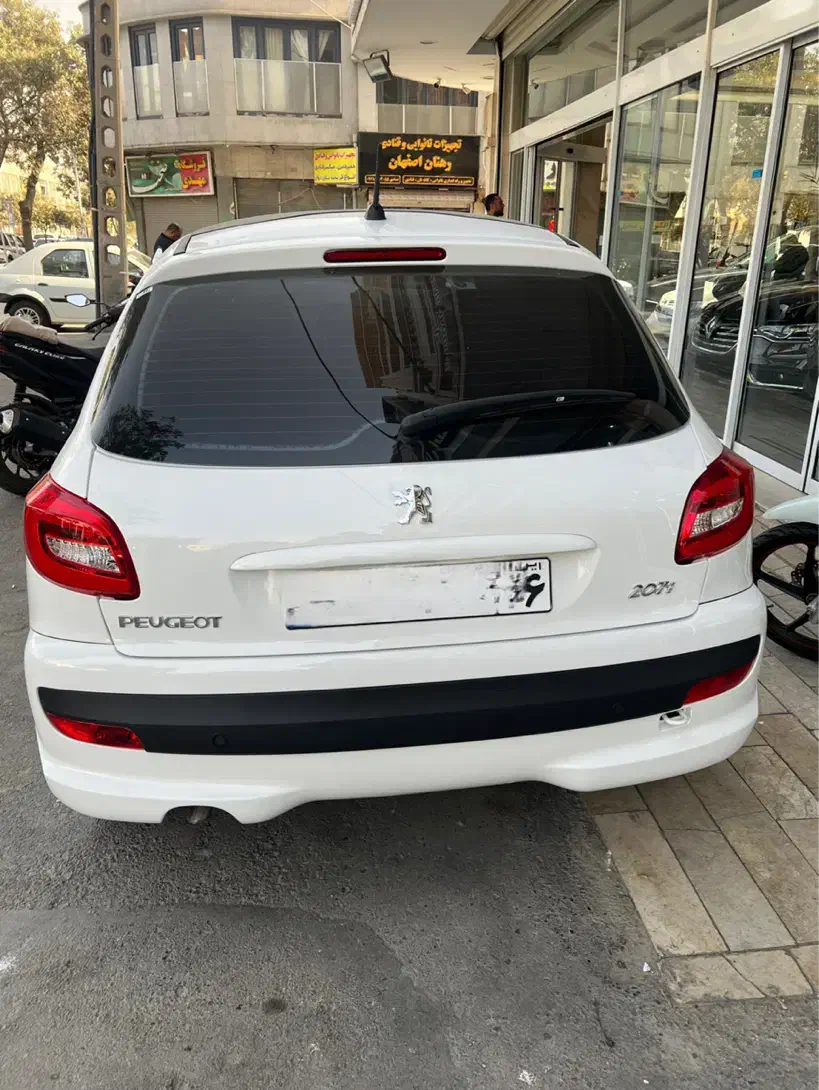 207 اتومات گیریبکس فرانسوی جدید|خودرو سواری و وانت|مشهد, امام خمینی|دیوار