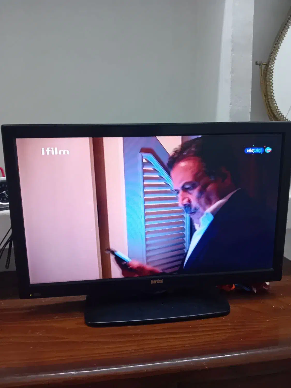 ال ای دی  ۲۴ اینچ سالم|تلویزیون و پروژکتور|تهران, طیب|دیوار