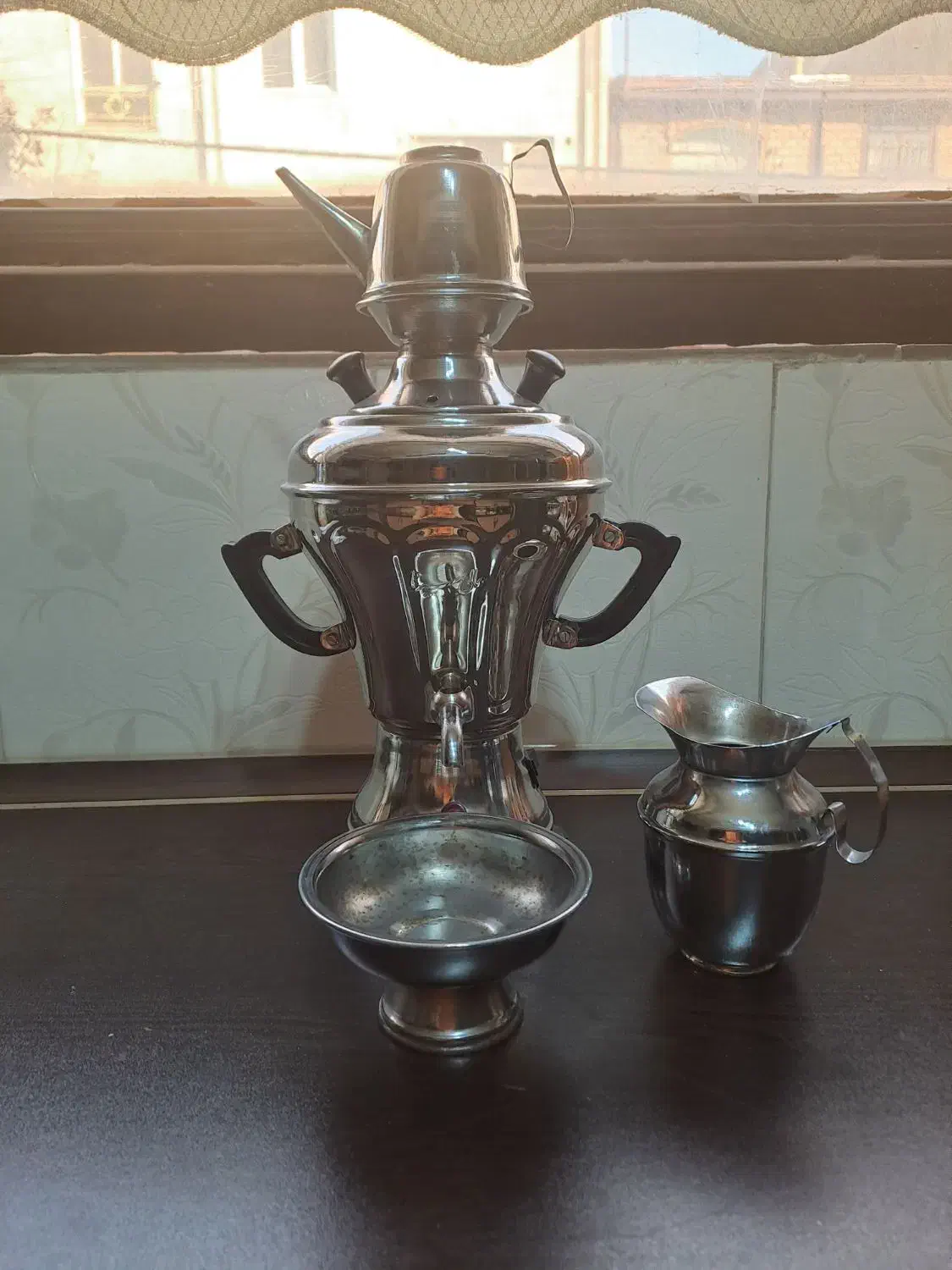 سماور برقی قدیمی استیل کوچک همراه با ستش|سماور، چای‌ساز، قهوه‌ساز|اسلام‌شهر, شهرک لاله|دیوار