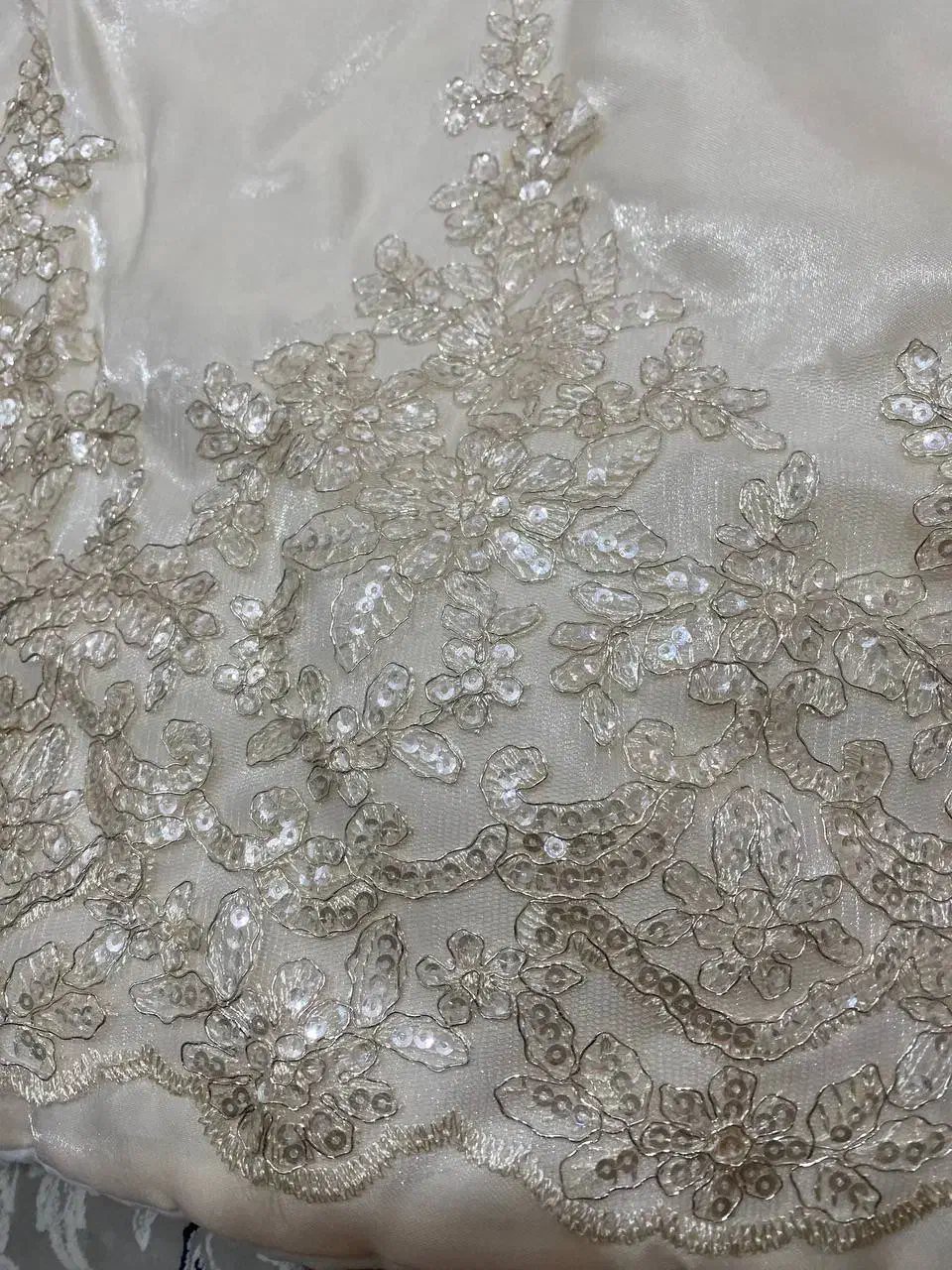 روتختی عروس|رختخواب، بالش، پتو|مشهد, انقلاب|دیوار