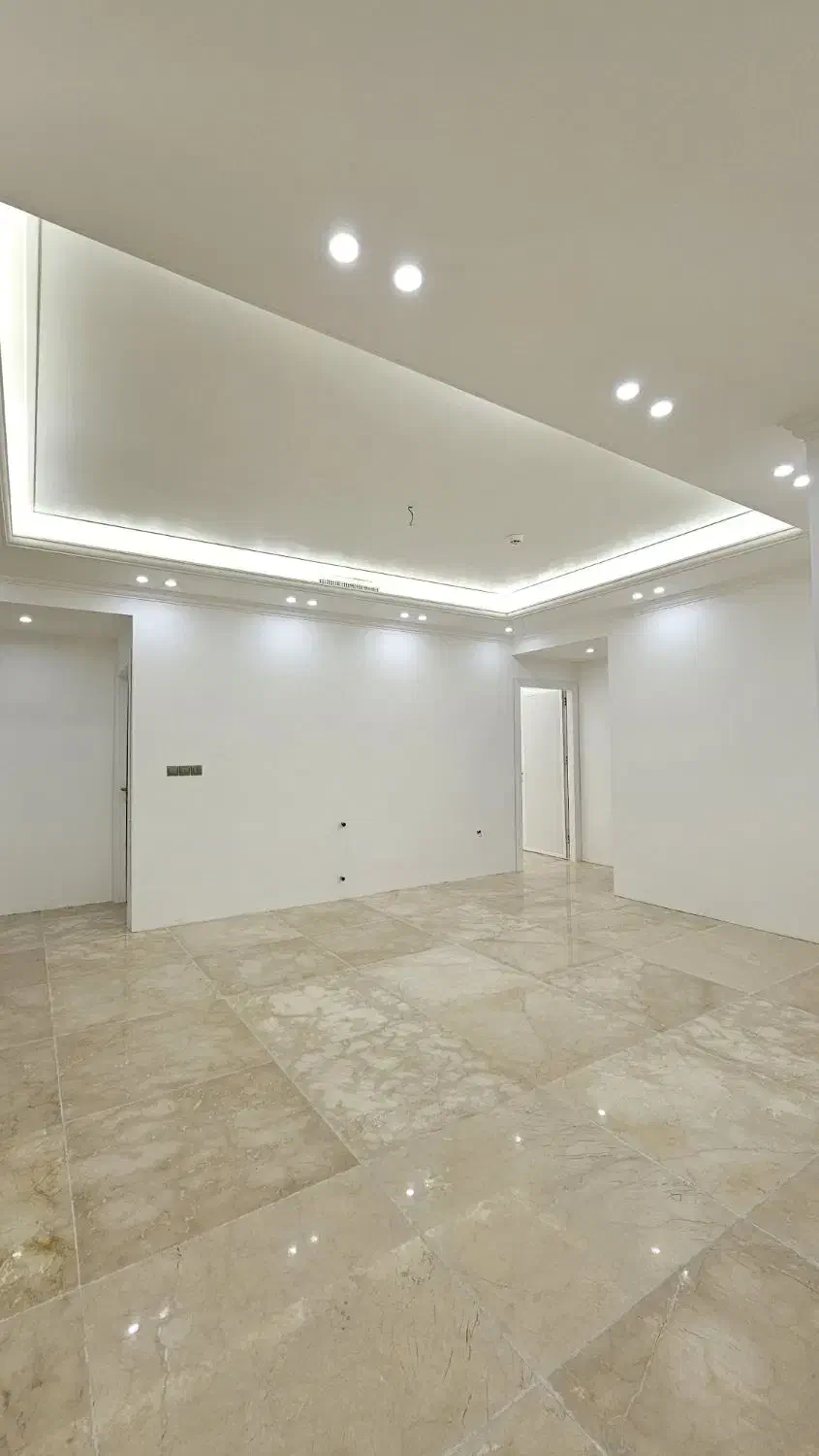 تکواحدی ۲۰۰متر دونبش. ۴خواب * کلید نخورده* سالاریه|فروش آپارتمان|قم, سالاریه|دیوار