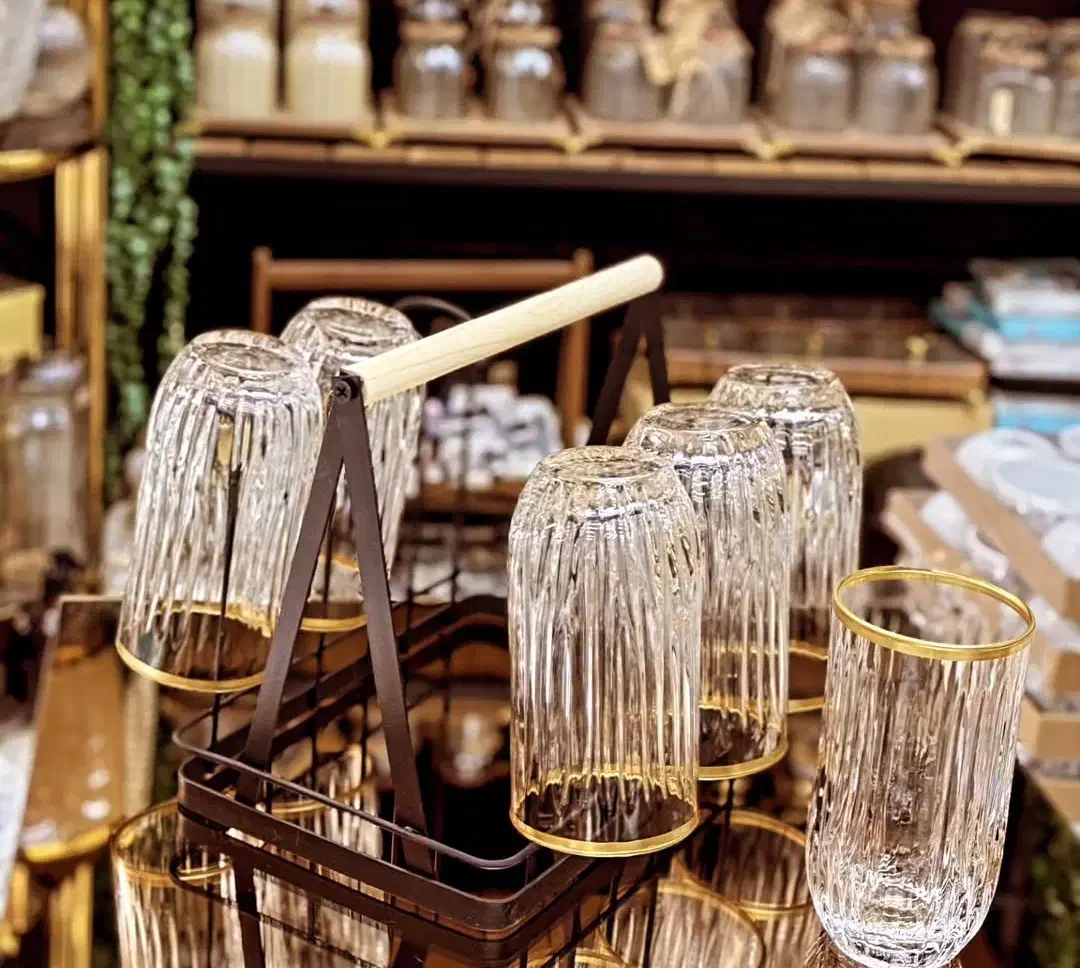 انواع لوازم خانگی و کمربند داماد|ظروف سرو و پذیرایی|کهنوج, |دیوار