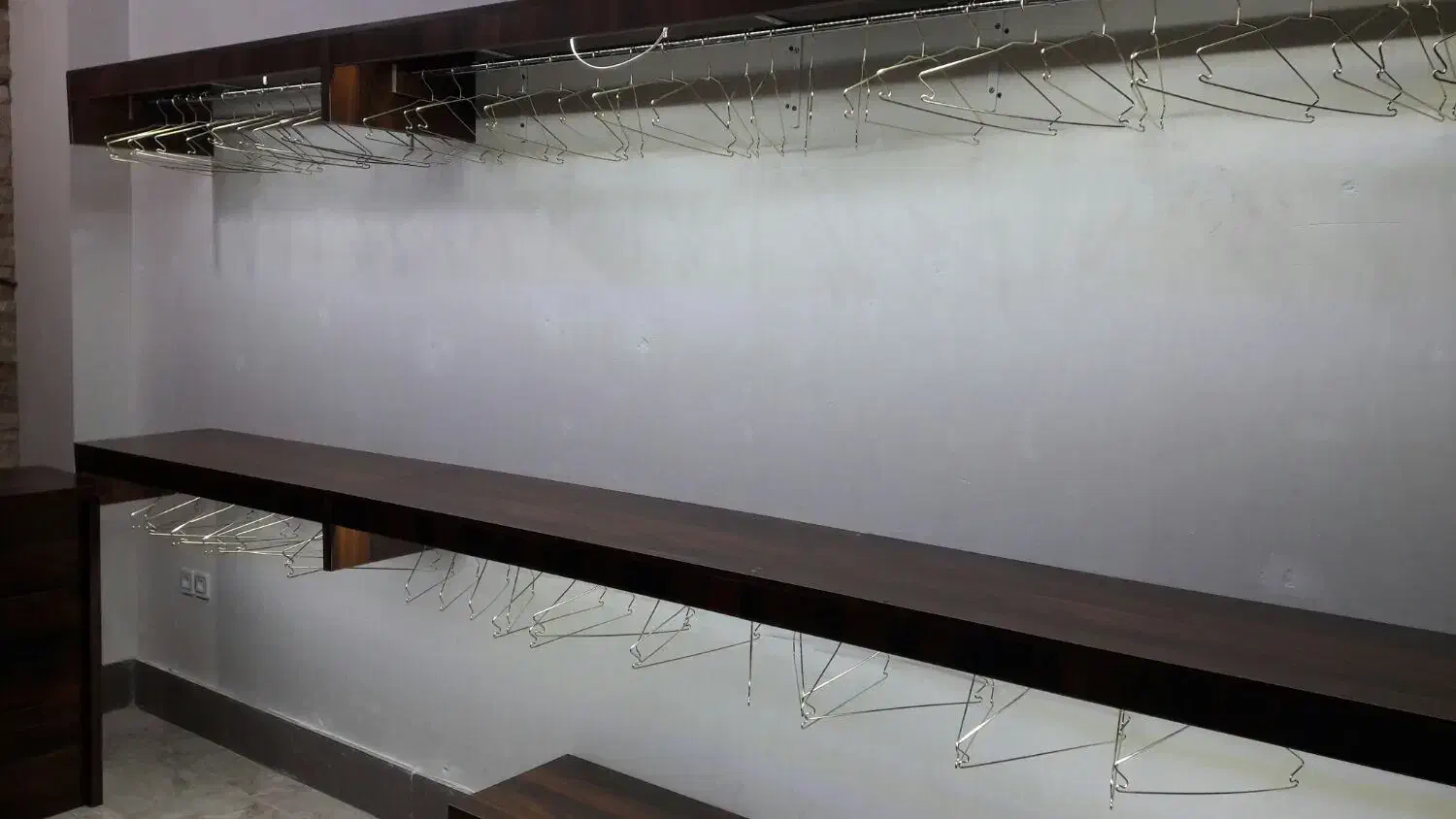 تجهیزات بوتیک|فروشگاه و مغازه|اندیشه, اندیشه فاز ۳|دیوار