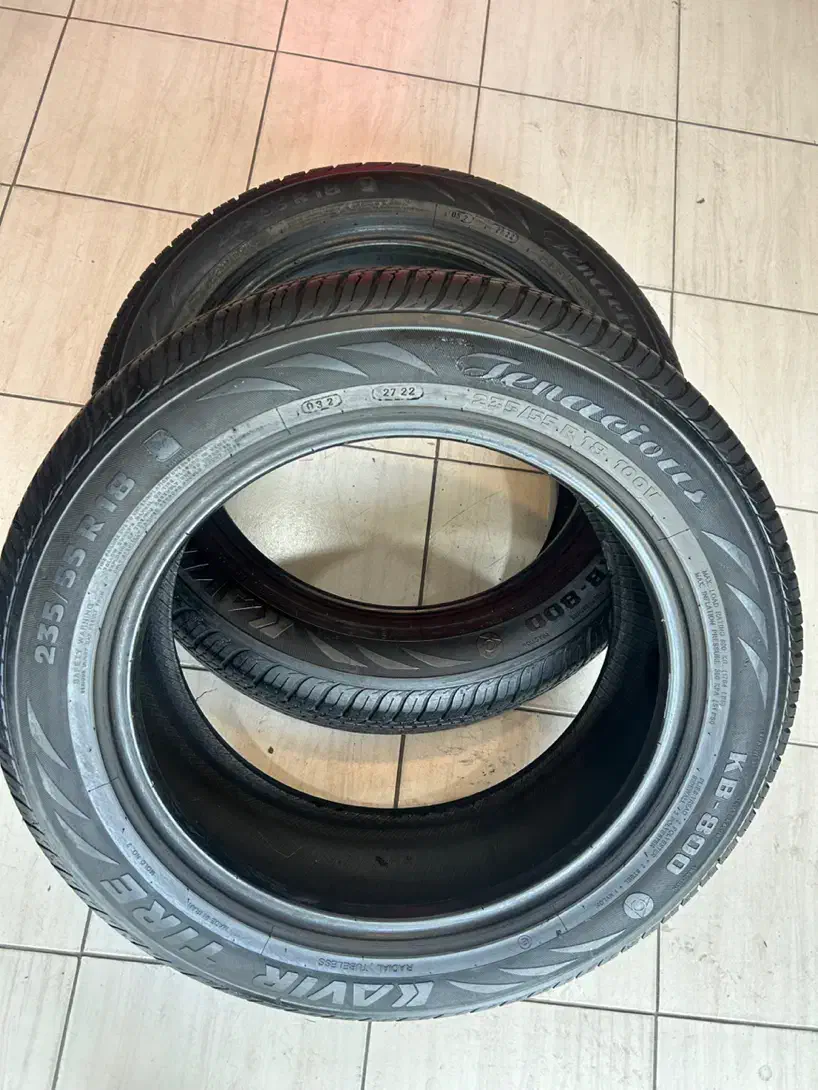 فروش لاستیک ۲۳۵/۵۵/۱۸ کارکرده|قطعات یدکی و لوازم جانبی|اصفهان, فرح آباد|دیوار