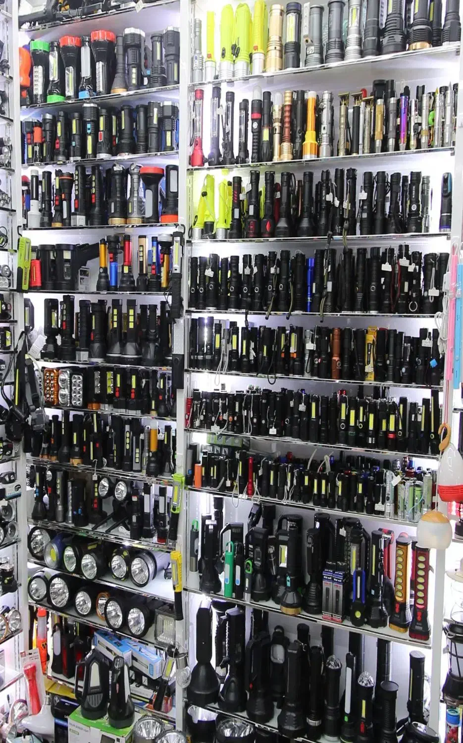 چراغ قوهUVیووی یو وی اسمال سان سنگ شناسی small sun|کوهنوردی و کمپینگ|تهران, بازار|دیوار