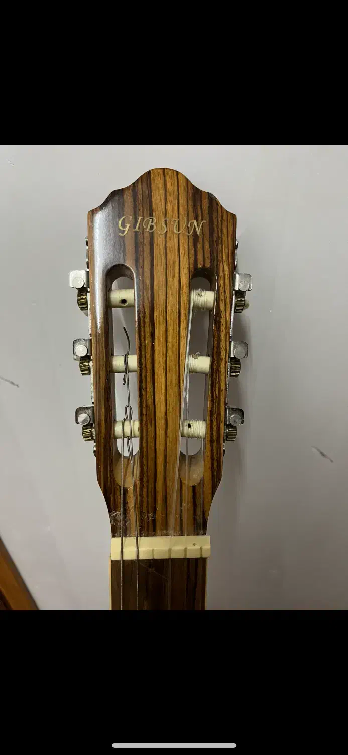 گیتار جیبسون محصول اسپانیا و چین|گیتار، بیس، امپلیفایر|دزفول, |دیوار
