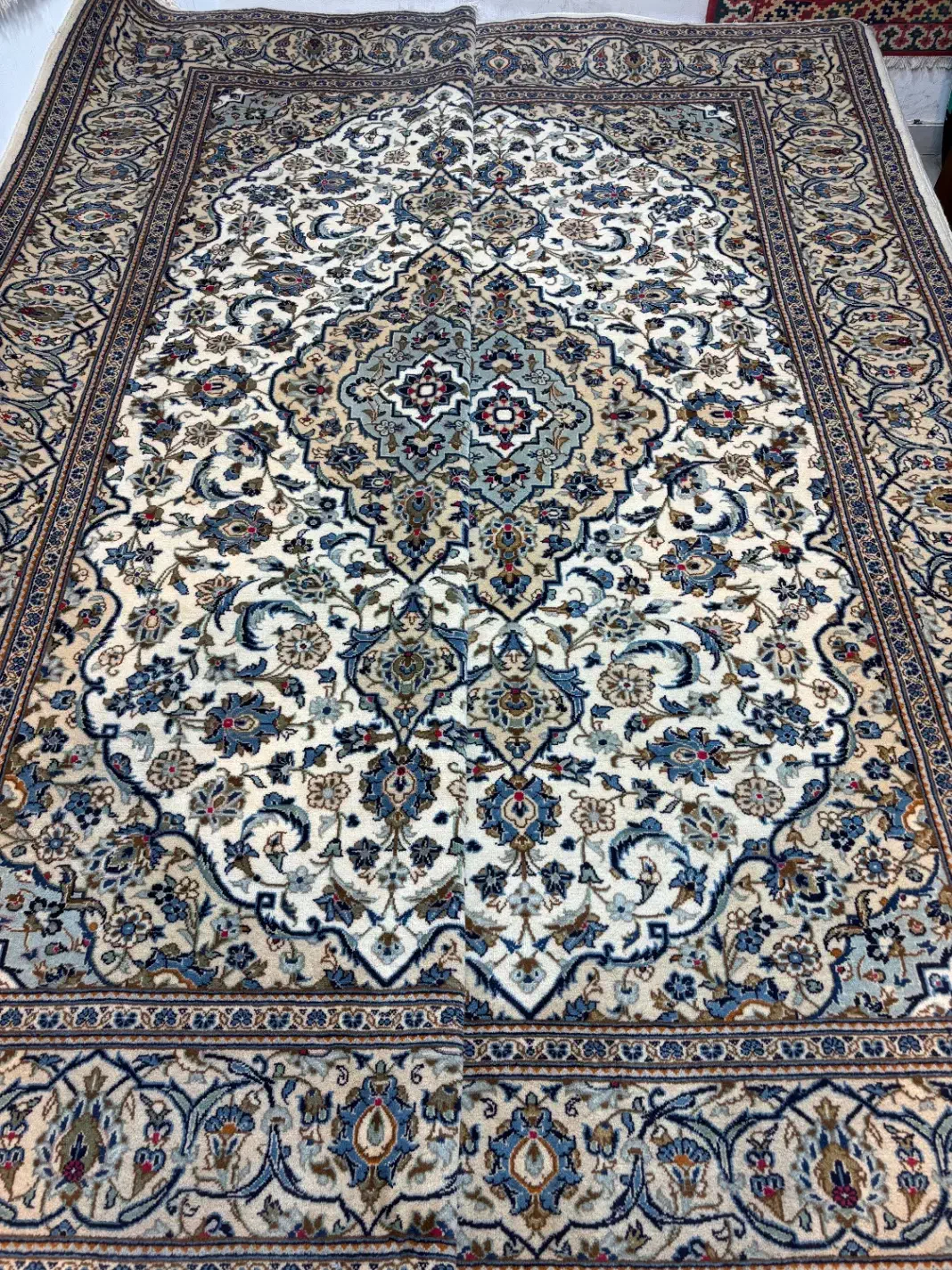 کرم درحد نو کاشان دستبافت ۶ متری و ۹ متری لاکی کاش|فرش|تهران, بهار|دیوار