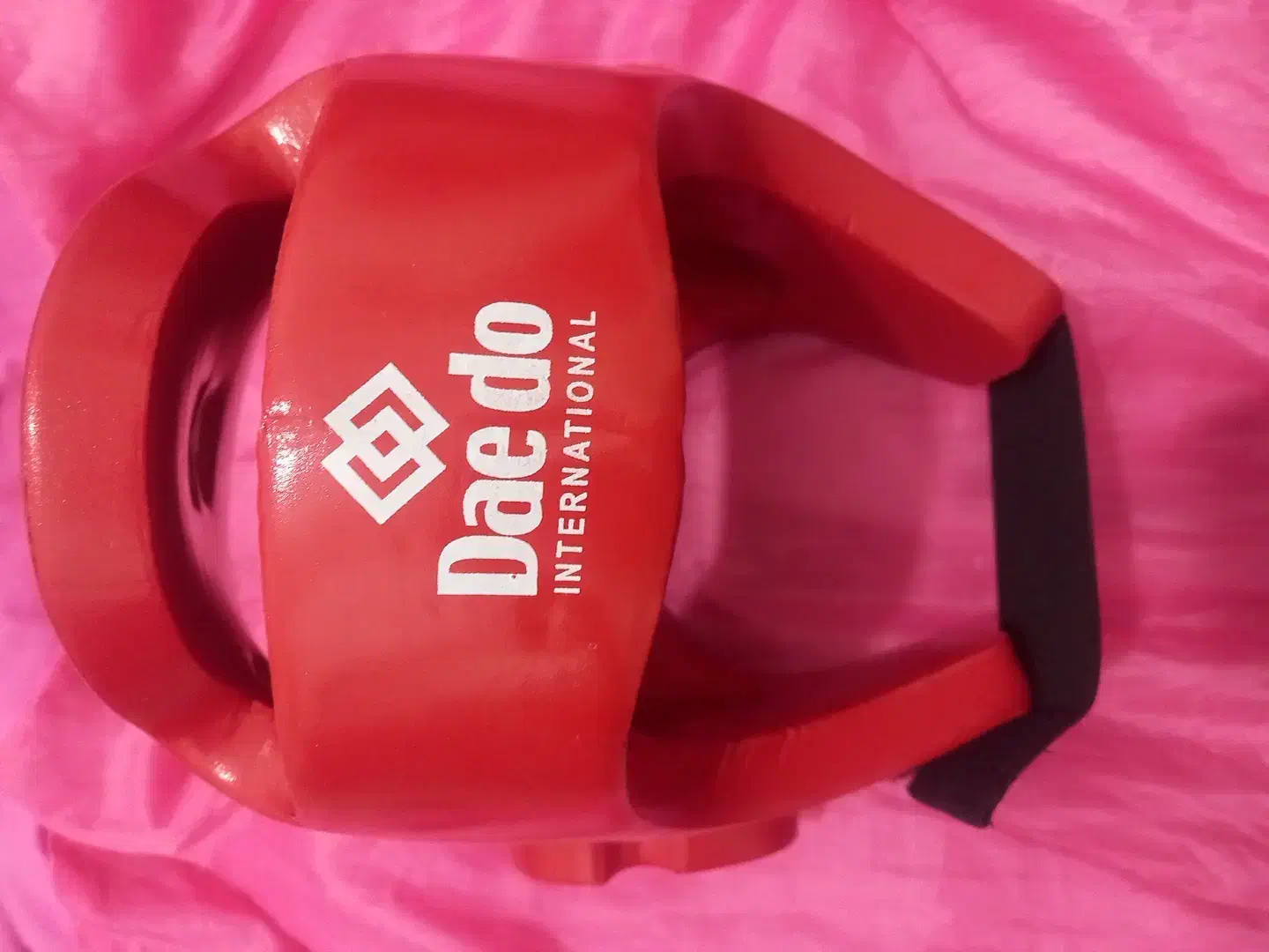 کلاه تکواندو|اسباببازی|قم, نیروگاه|دیوار