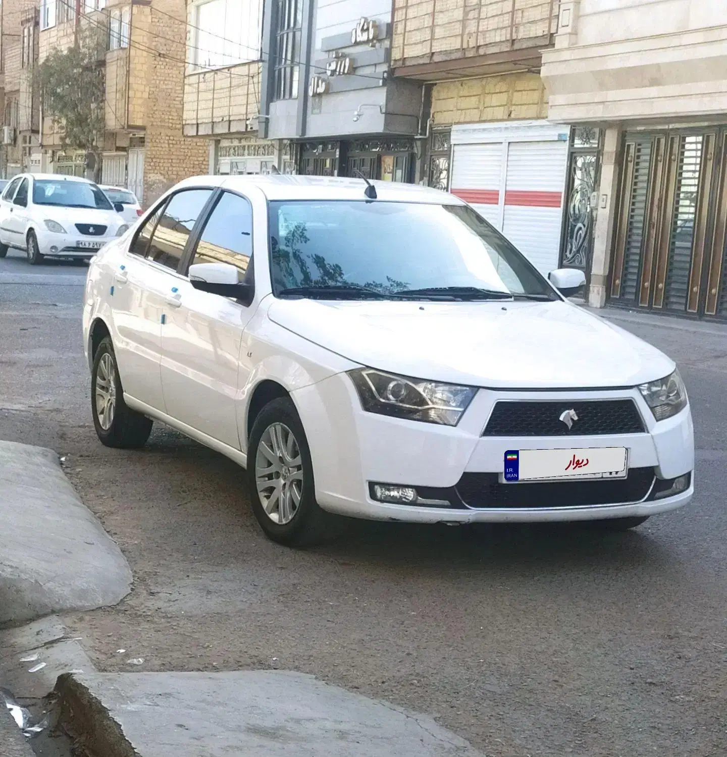 دنا معمولی|خودرو سواری و وانت|قم, حکمت شمالی|دیوار