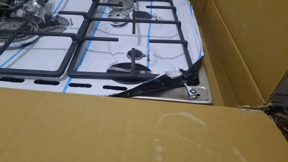 جاروبرقی.گاز|ماشین لباسشویی و خشک‌کن لباس|ری, علایین|دیوار