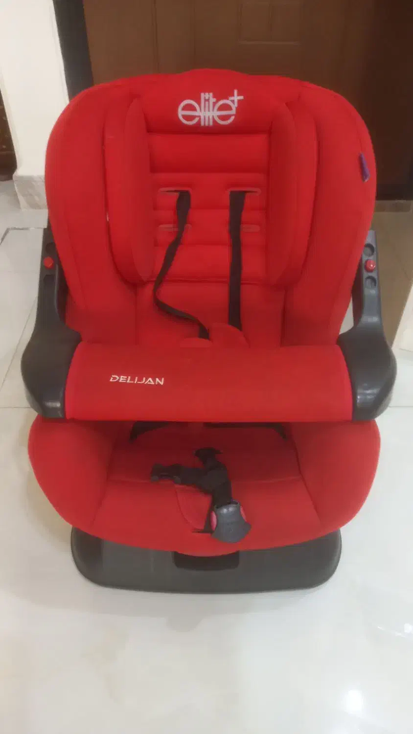 صندلی ماشین  کودک|تخت و صندلی بچه|تهران, جنت‌آباد شمالی|دیوار