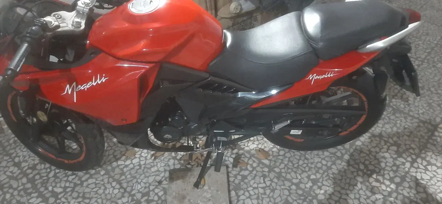 موتورمگلی۲۰۰سالم سالم مدارک تکمیل|موتورسیکلت|رشت, باهنر|دیوار