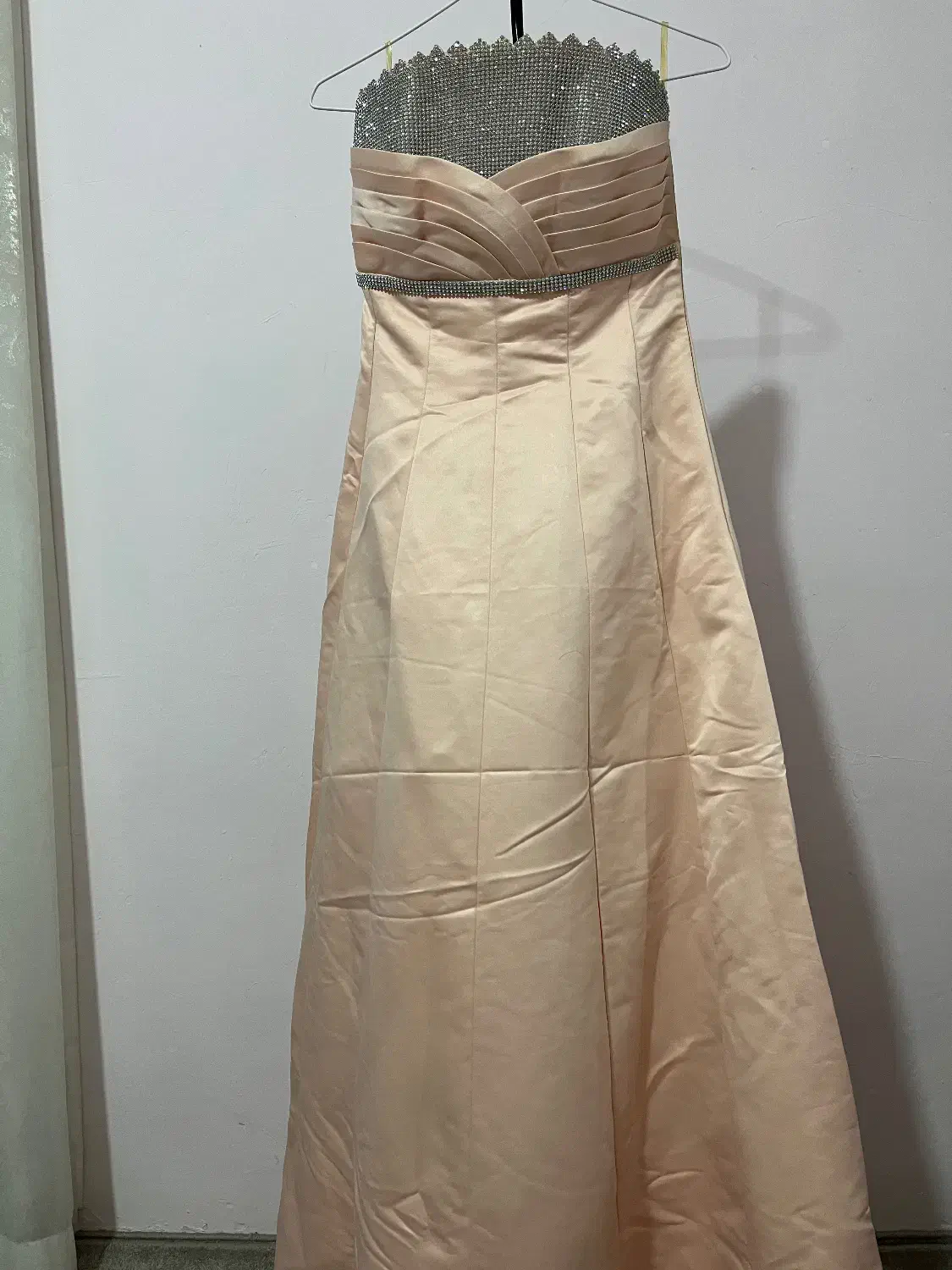 لباس مجلسی درحد نو|لباس|رباط‌کریم, شهرک والفجر|دیوار