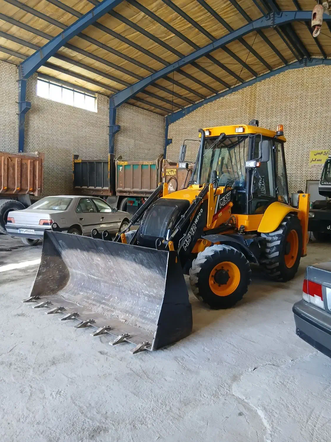 فروش بکهو mstمدل2016|خودرو سنگین|خلخال, |دیوار