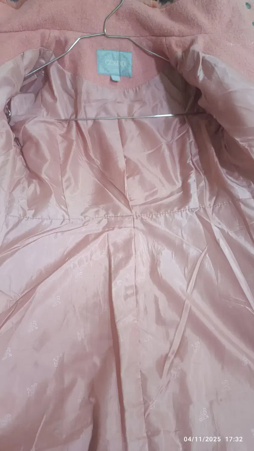 پالتو دخترانه شیک وزیبا|کفش و لباس بچه|مبارکه, |دیوار