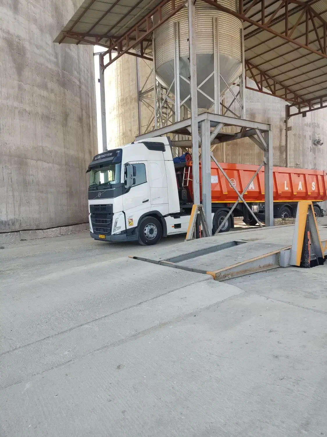 اف اچ 500نیوفیس|خودرو سنگین|قیدار, |دیوار